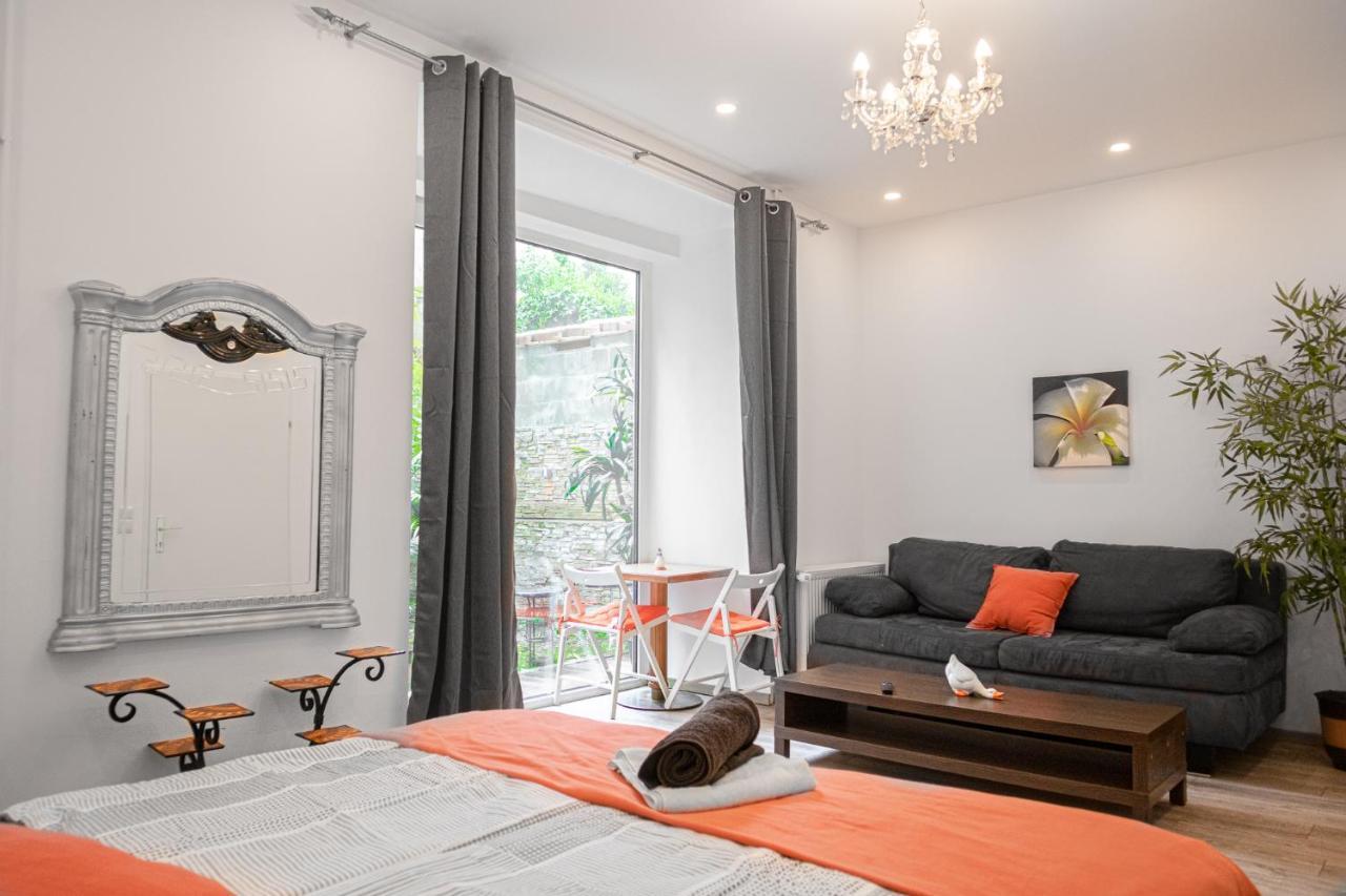 Fullfilling 3Br Shared Apartment With Pleasing Patio Vienna Luaran gambar