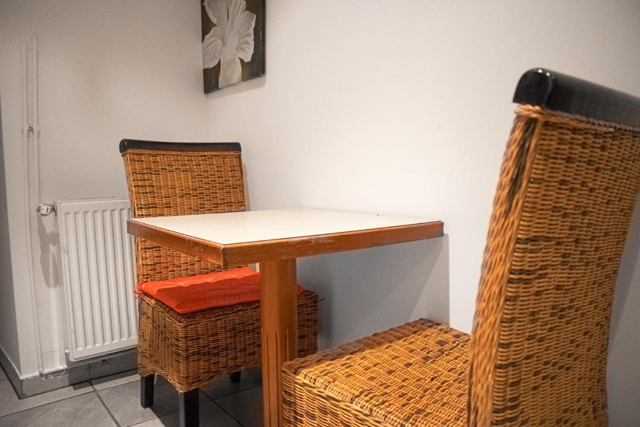 Fullfilling 3Br Shared Apartment With Pleasing Patio Vienna Luaran gambar