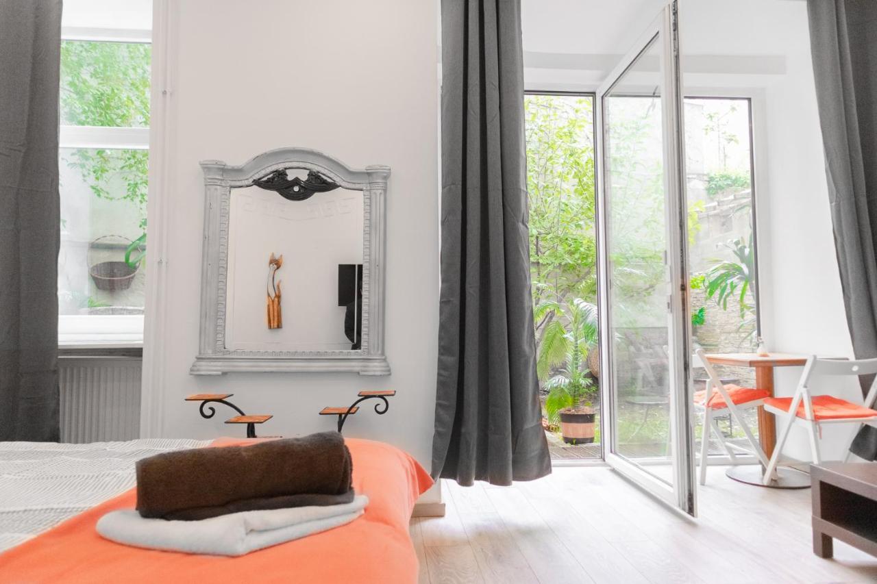 Fullfilling 3Br Shared Apartment With Pleasing Patio Vienna Luaran gambar